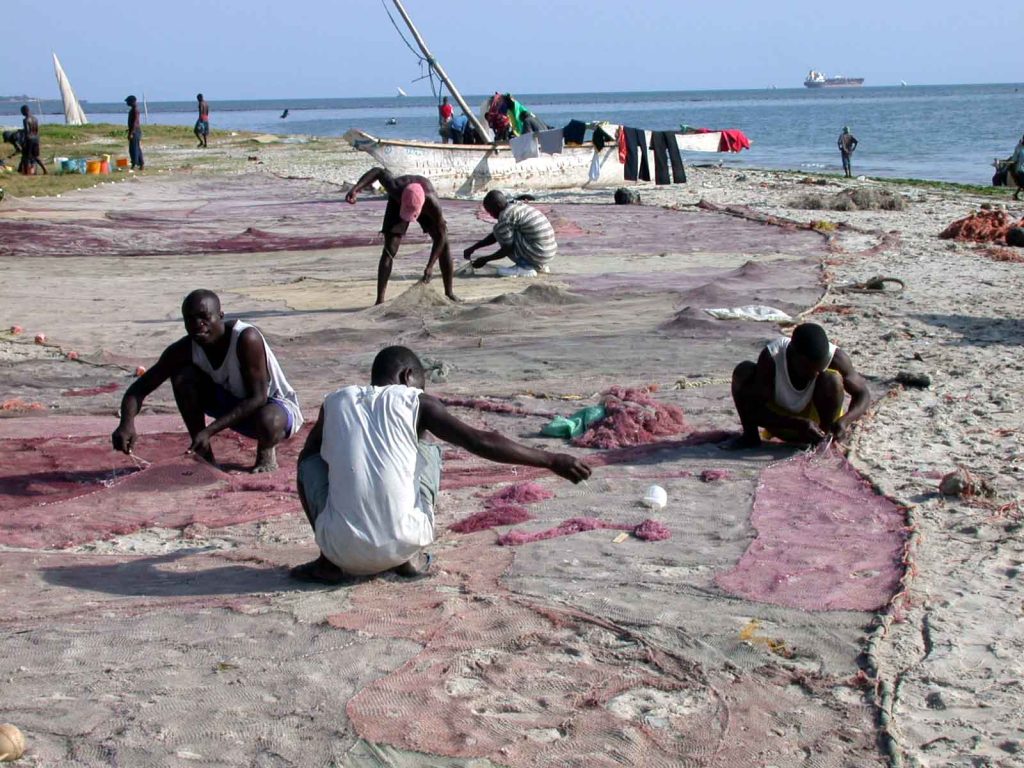 Tanzania net mending (Claire Attwood)