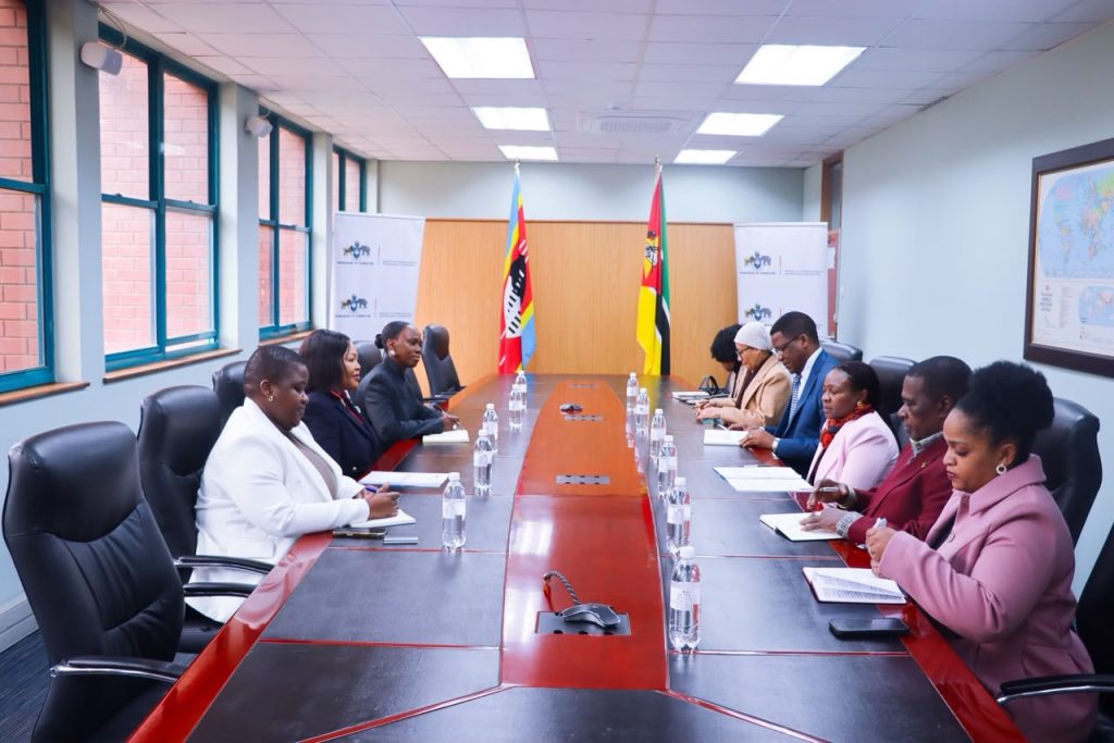 Eswatini’s Minister of Foreign Affairs and International Cooperation, Senator Pholile Shakantu, met Mozambique’s State Secretary of Foreign Affairs and Communities Abroad, Dr Maria de Fátima Manso