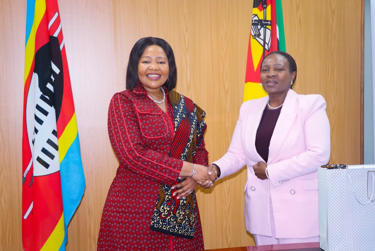 Eswatini’s Minister of Foreign Affairs and International Cooperation, Senator Pholile Shakantu, met Mozambique’s State Secretary of Foreign Affairs and Communities Abroad, Dr Maria de Fátima Manso